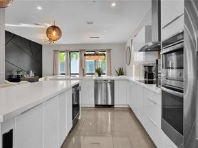 6611 NW 105th Ave, Doral FL 33178