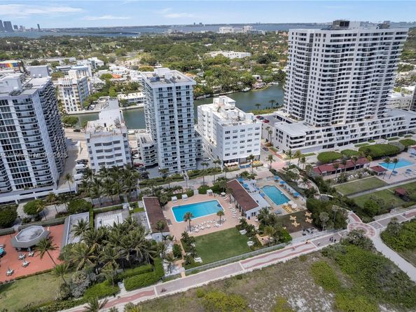 2457 Collins Ave 201, Miami Beach FL 33140