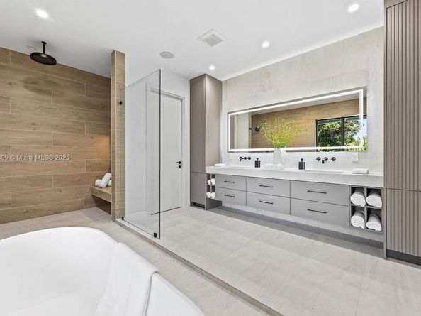 1132 SE 6th Ter, Fort Lauderdale FL 33316