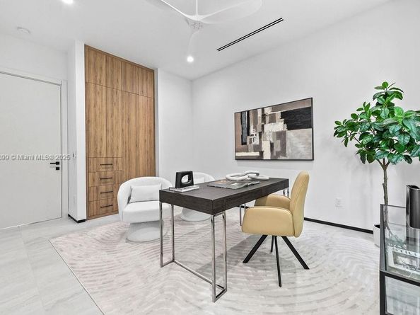1132 SE 6th Ter, Fort Lauderdale FL 33316