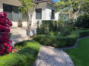 465 NE 52nd St, Miami FL 33137