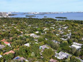 465 NE 52nd St, Miami FL 33137