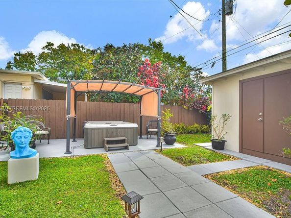 4722 SW 5th St, Miami FL 33134