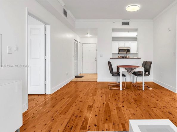 3590 Coral Way 906, Miami FL 33145