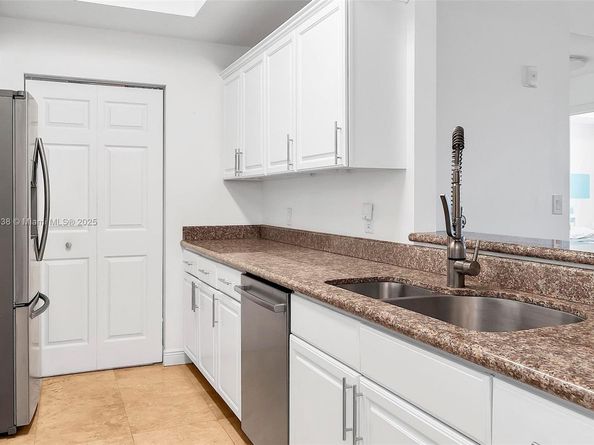 3590 Coral Way 906, Miami FL 33145