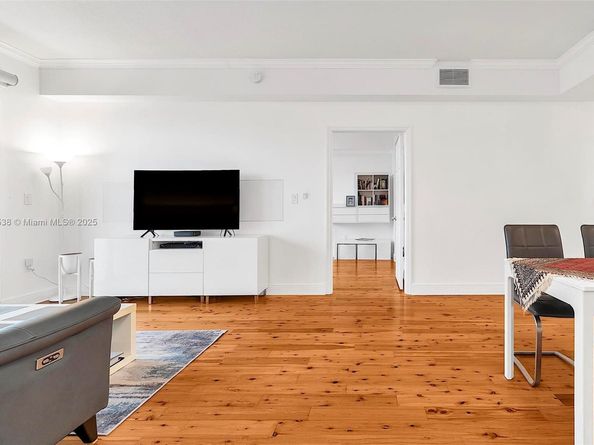3590 Coral Way 906, Miami FL 33145