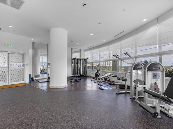 315 NE 3rd Ave 1804, Fort Lauderdale FL 33301