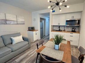 400 Kings Point Dr 105, Sunny Isles Beach FL 33160