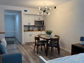 400 Kings Point Dr 105, Sunny Isles Beach FL 33160