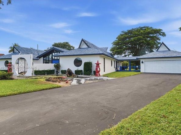 791 SW 75th Terrace, Plantation FL 33317