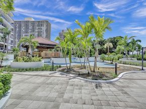20281 E Country Club Dr 608, Aventura FL 33180