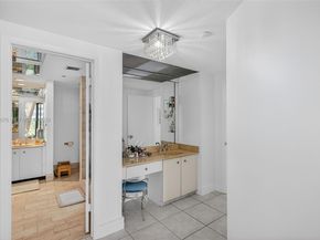 20281 E Country Club Dr 608, Aventura FL 33180