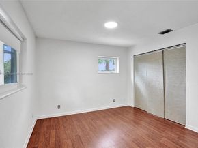 7804 SW 5th St, North Lauderdale FL 33068