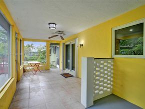 7804 SW 5th St, North Lauderdale FL 33068