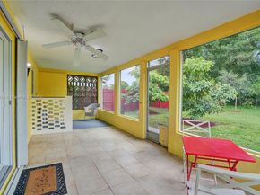 7804 SW 5th St, North Lauderdale FL 33068