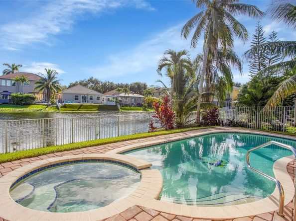 2929 SW 134th Ave, Miramar FL 33027
