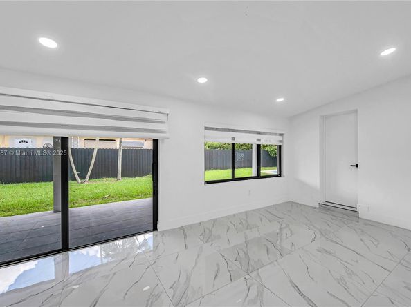 3051 SW 84th Ct, Miami FL 33155