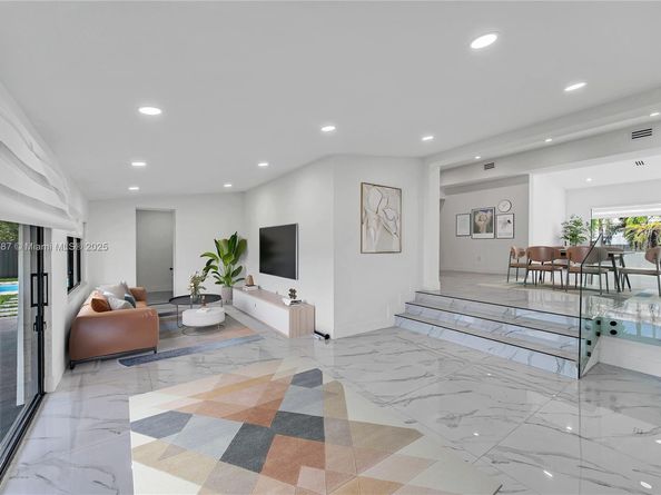 3051 SW 84th Ct, Miami FL 33155