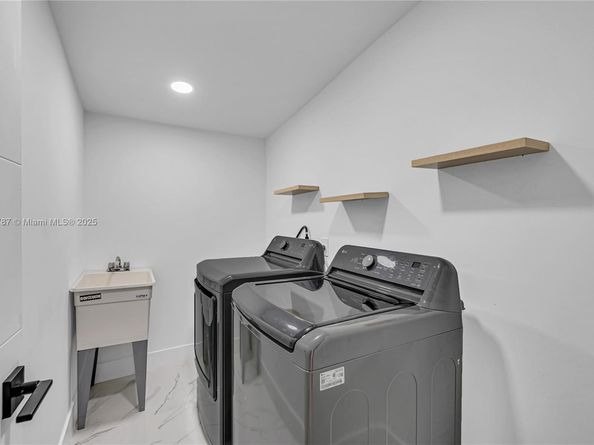 3051 SW 84th Ct, Miami FL 33155