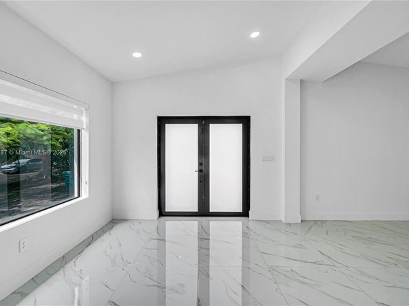 3051 SW 84th Ct, Miami FL 33155
