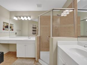 7717 Paddock Pl, Davie FL 33328