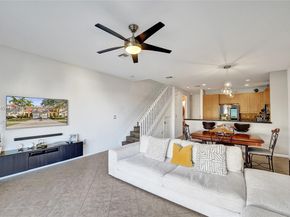 7717 Paddock Pl, Davie FL 33328