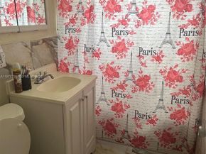 10761 SW 221st St, Miami FL 33170