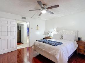 8635 NW 8th St 103, Miami FL 33126