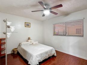 8635 NW 8th St 103, Miami FL 33126