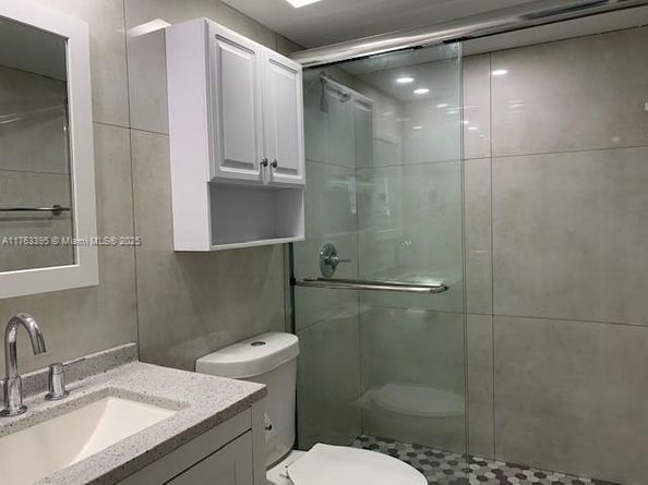 4801 NW 7th St 602, Miami FL 33126