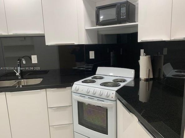 4801 NW 7th St 602, Miami FL 33126