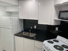 4801 NW 7th St 602, Miami FL 33126