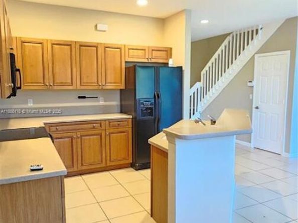 2014 Marsh Harbor Dr, Riviera Beach FL 33404