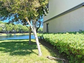 2014 Marsh Harbor Dr, Riviera Beach FL 33404