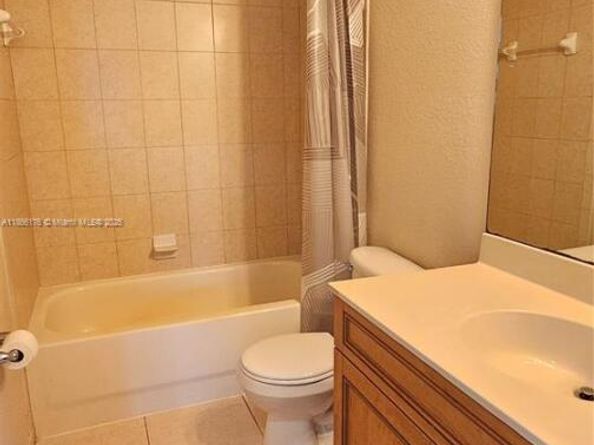 2014 Marsh Harbor Dr, Riviera Beach FL 33404
