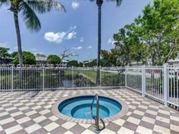 2014 Marsh Harbor Dr, Riviera Beach FL 33404