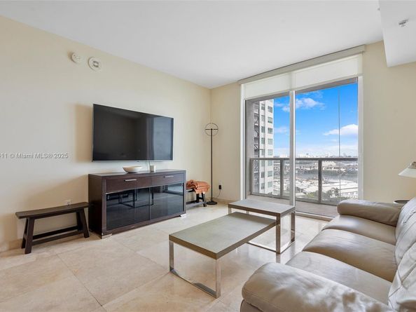 253 NE 2nd St 1803, Miami FL 33132