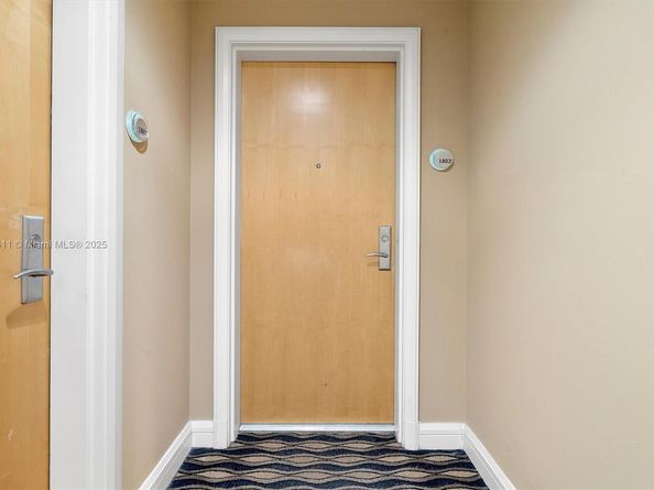 253 NE 2nd St 1803, Miami FL 33132