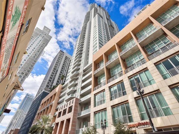 253 NE 2nd St 1803, Miami FL 33132