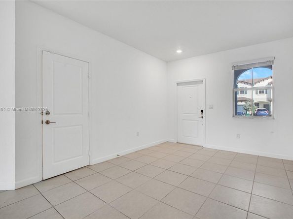 12609 NW 23rd Pl, Miami FL 33167