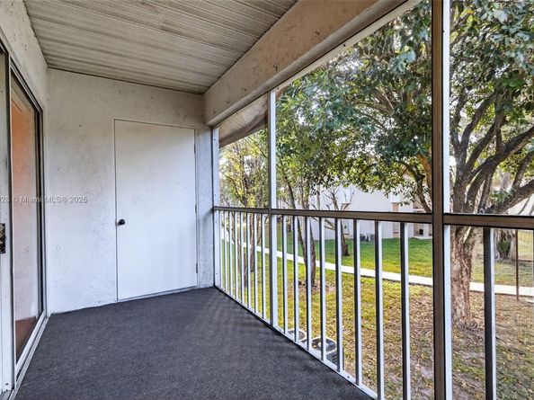 9407 SW 138th Pl 9407, Miami FL 33186