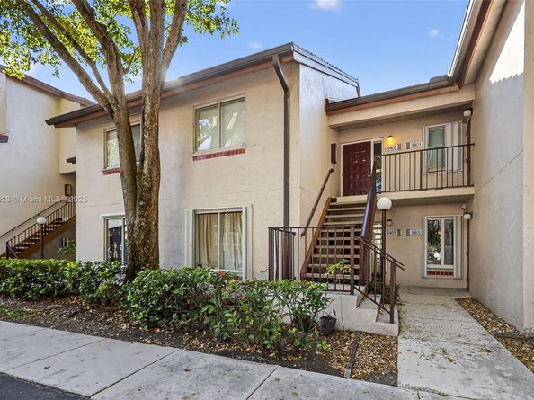 9407 SW 138th Pl 9407, Miami FL 33186