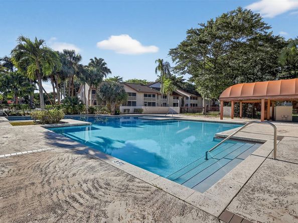 9407 SW 138th Pl 9407, Miami FL 33186