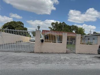3041 NW 95th Ter