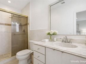 550 NE 173rd St, North Miami Beach FL 33162