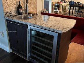 10140 NW 21st Ct, Pembroke Pines FL 33026