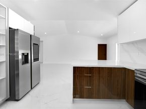 2356 SW 24th St, Miami FL 33145