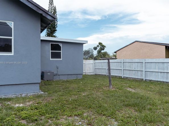 3613 SW 12th Pl, Fort Lauderdale FL 33312