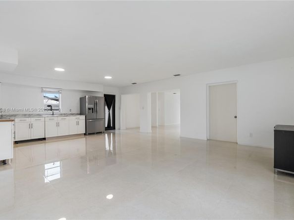 13801 Monroe St, Miami FL 33176