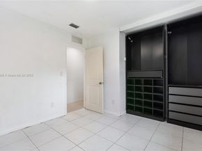13801 Monroe St, Miami FL 33176